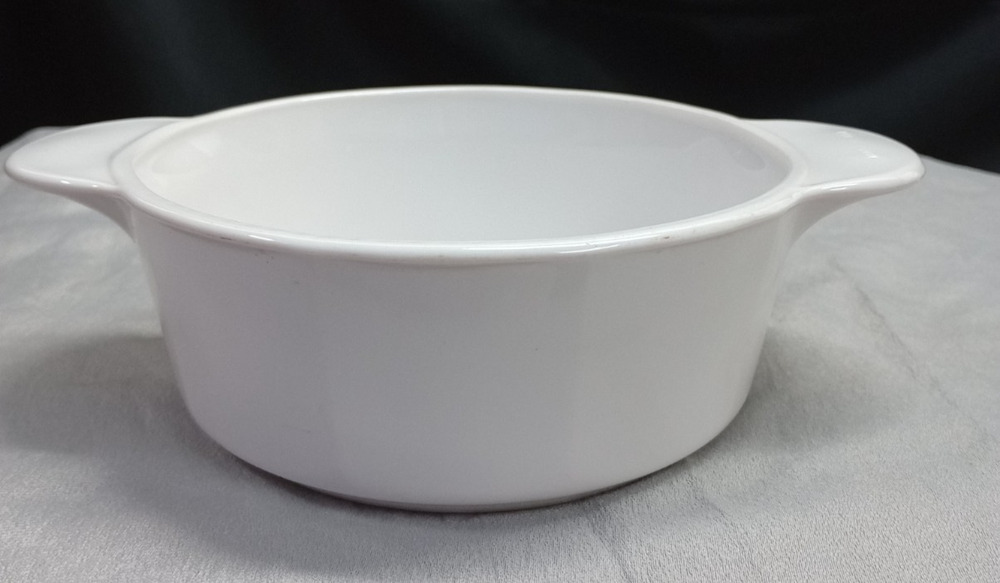Vintage Corning Ware Casserole Pot Versa 1174 Oven - Stove Top - Fridge 1990’s